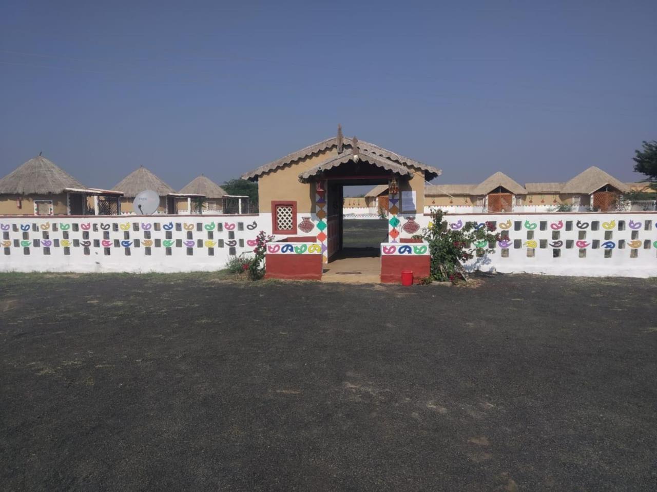 Banni Village Resort - Rann Of Kutch Bherandiāla Exterior foto